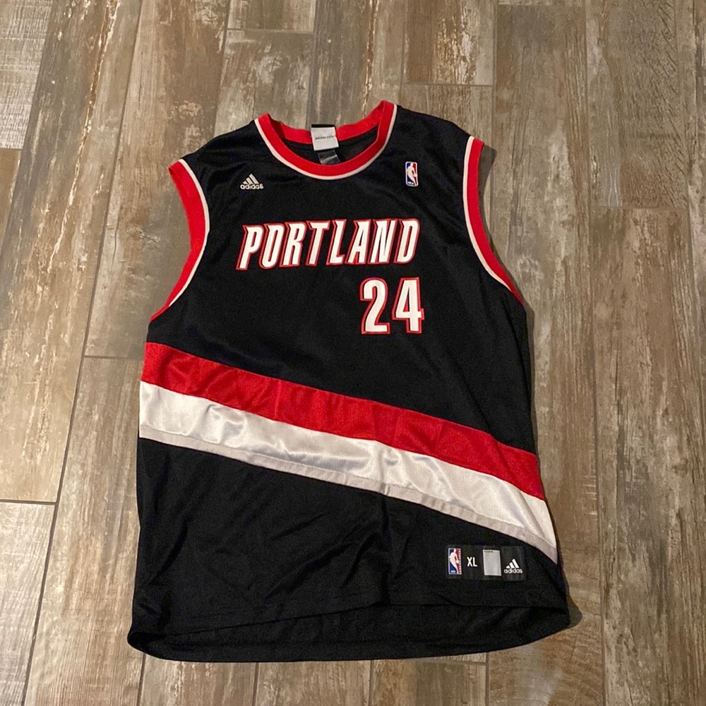 Vintage M Authentic Adidas Portland Trailblazers Andre Miller Jersey